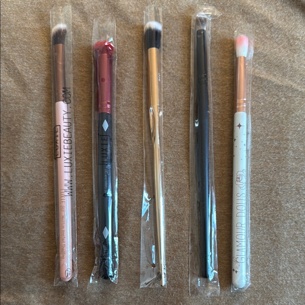 5 new makeup brushes